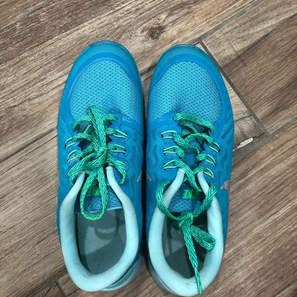 nike free runs 5.0 - Picture 3 of 6